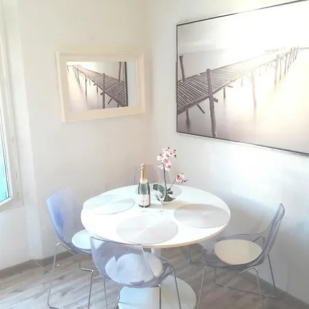Aloha Apartment